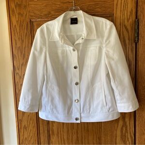 Rafaela, Size Med., Women’s, White, cotton jacket with silver buttons.